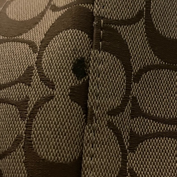 Coach Signature Stripe - Picture 4 of 7